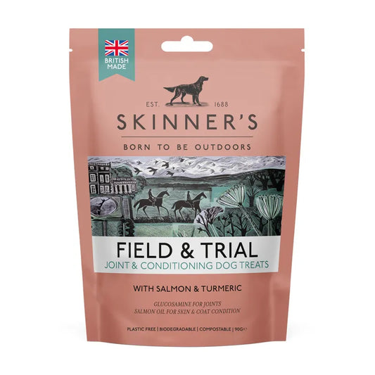 Skinner's Field & Trial dog treats packaging on a white background